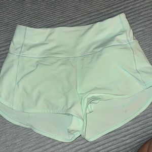 Lululemon Speed up high rise lined shorts 2.5”